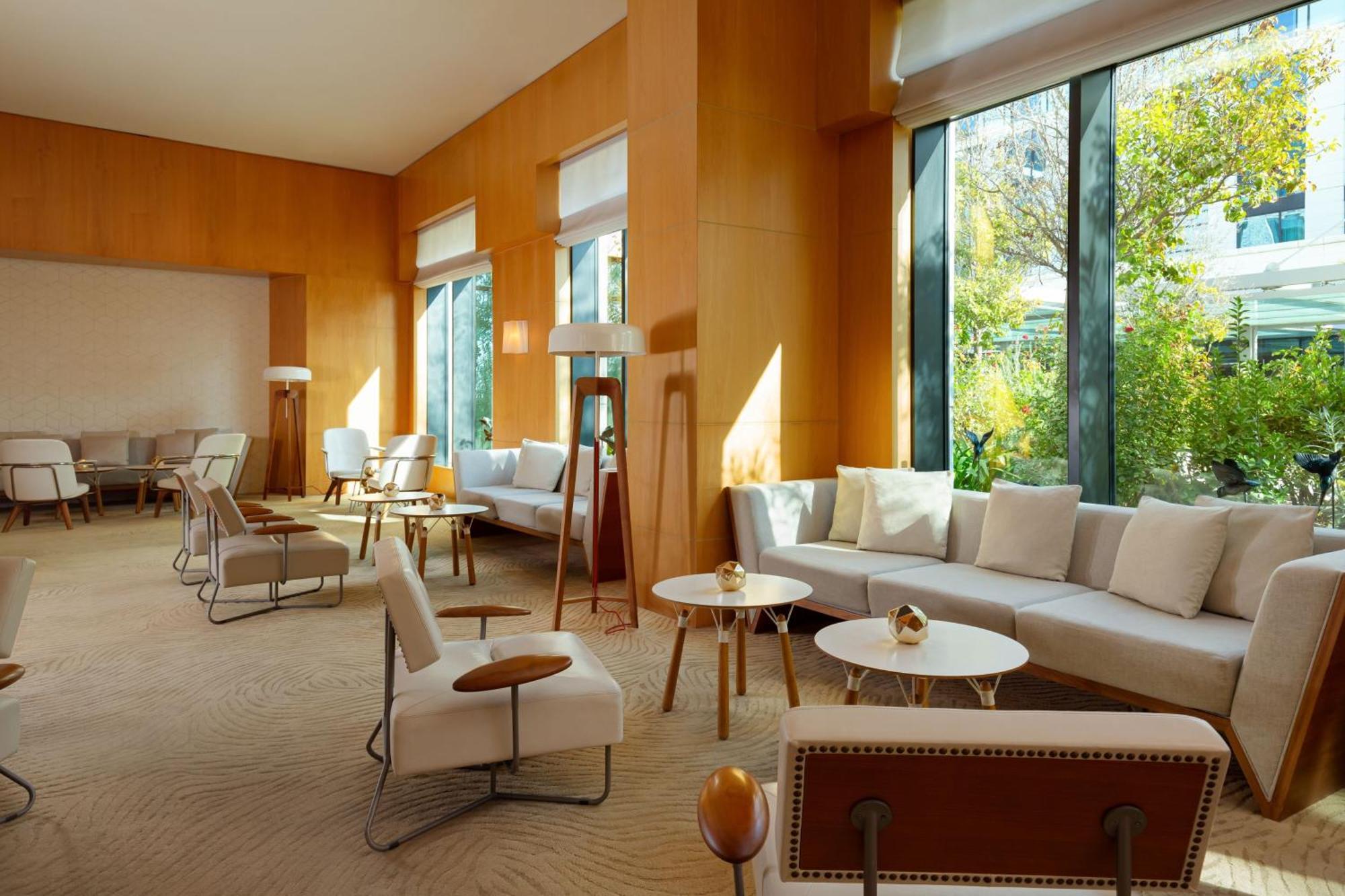 Baku Marriott Hotel Boulevard Eksteriør bilde The lounge at the hotel