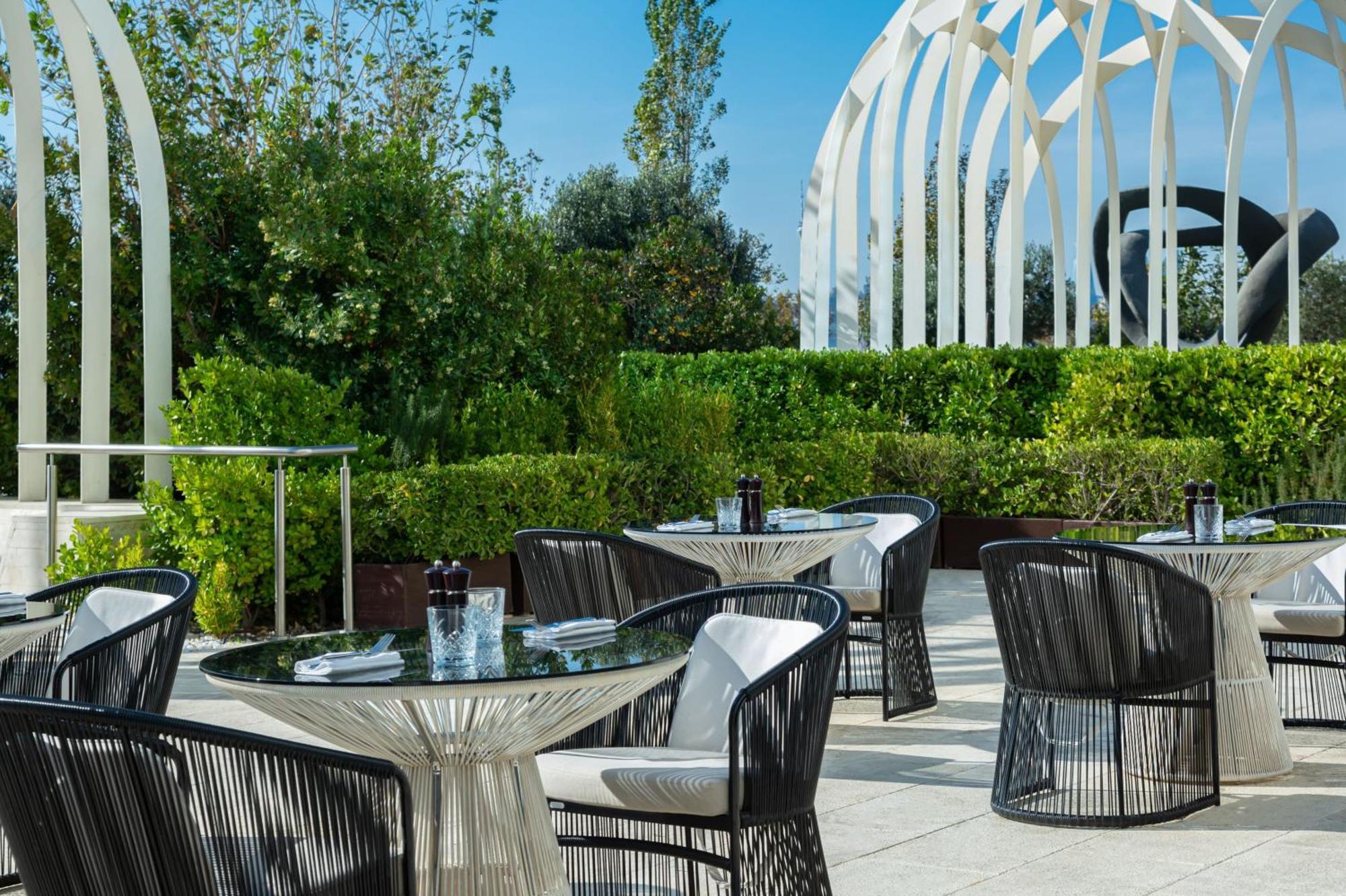 Baku Marriott Hotel Boulevard Eksteriør bilde The Terrace