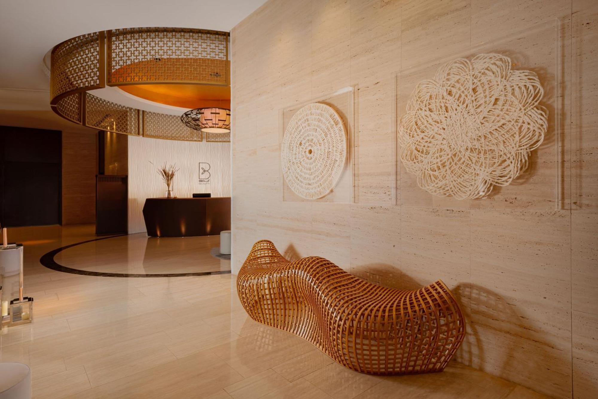 Baku Marriott Hotel Boulevard Eksteriør bilde The lobby of the hotel